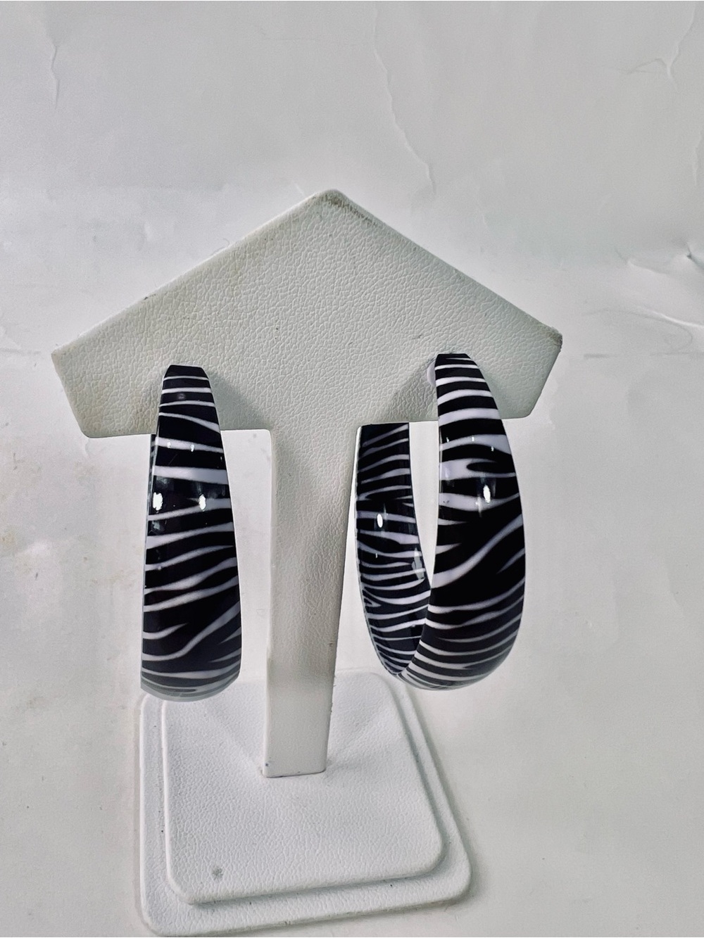 Vintage Black & White Zebra Stripe EnamelHoop Earrings‎ Bold Statement